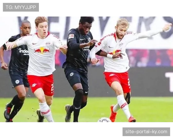 莱比锡红牛鲍姆加特纳 中场组织核心助攻榜前列